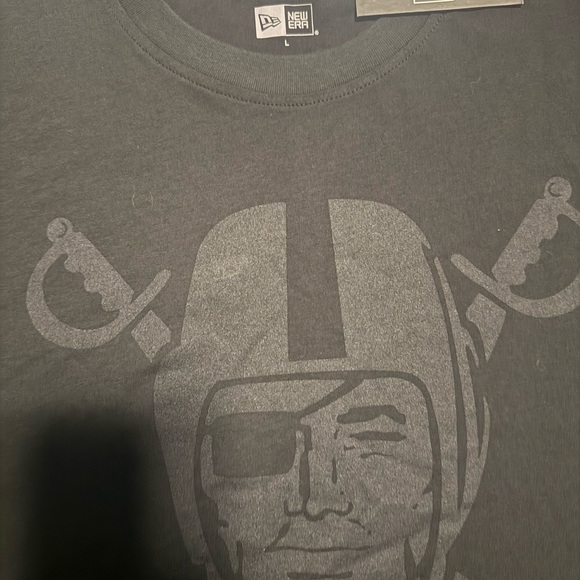 Las Vegas Raiders Pirate Tee - Picture 4 of 10